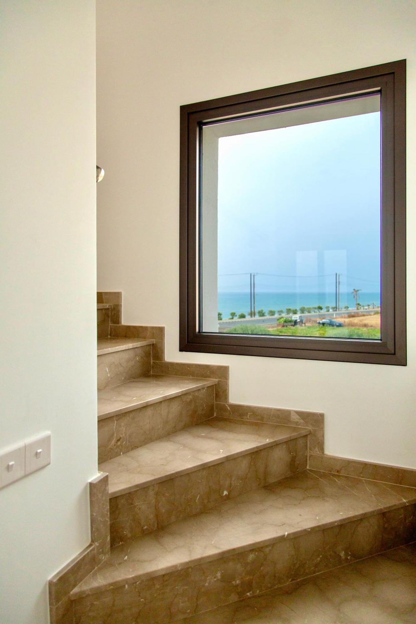 Santa Barbara Seafront Villas W Jacuzzi Pool Paphos ภายนอก รูปภาพ