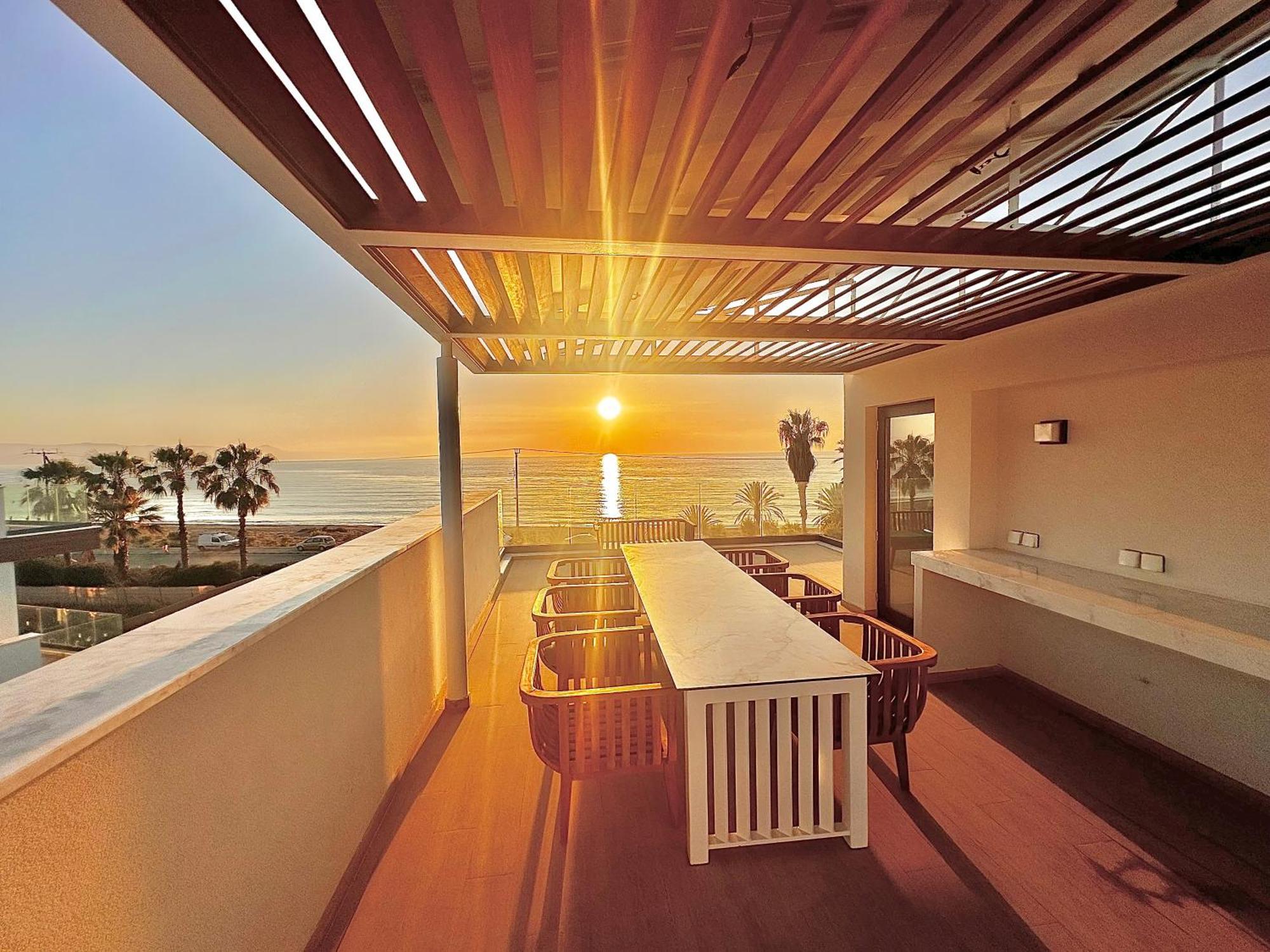 Santa Barbara Seafront Villas W Jacuzzi Pool Paphos ภายนอก รูปภาพ